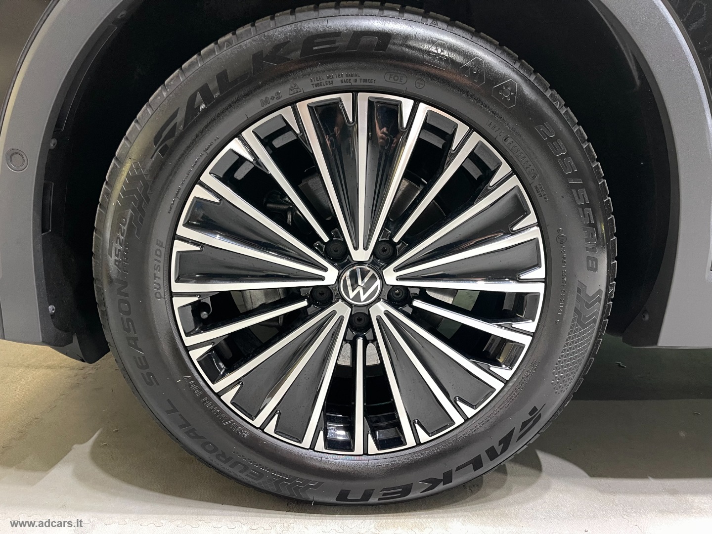 Tiguan 1.5 eTSI 150 CV DSG Life *TELECAMERA 360*PACK LUCI* - immagine 10
