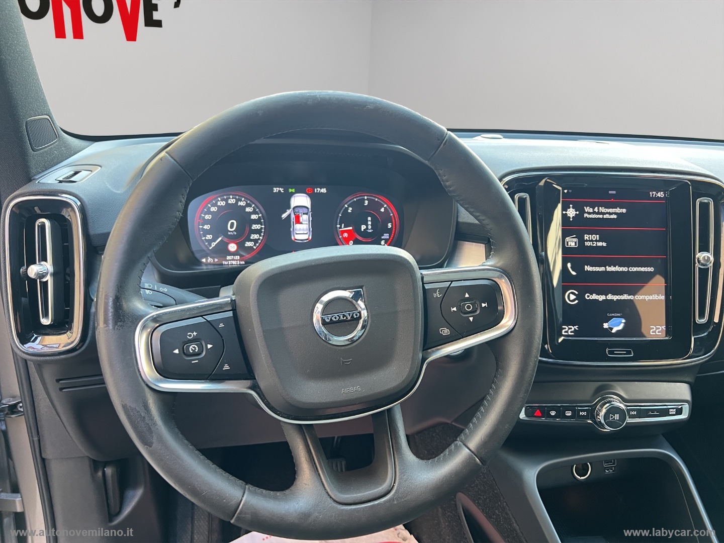 XC40 D3 Geartronic Momentum Pro - immagine 10