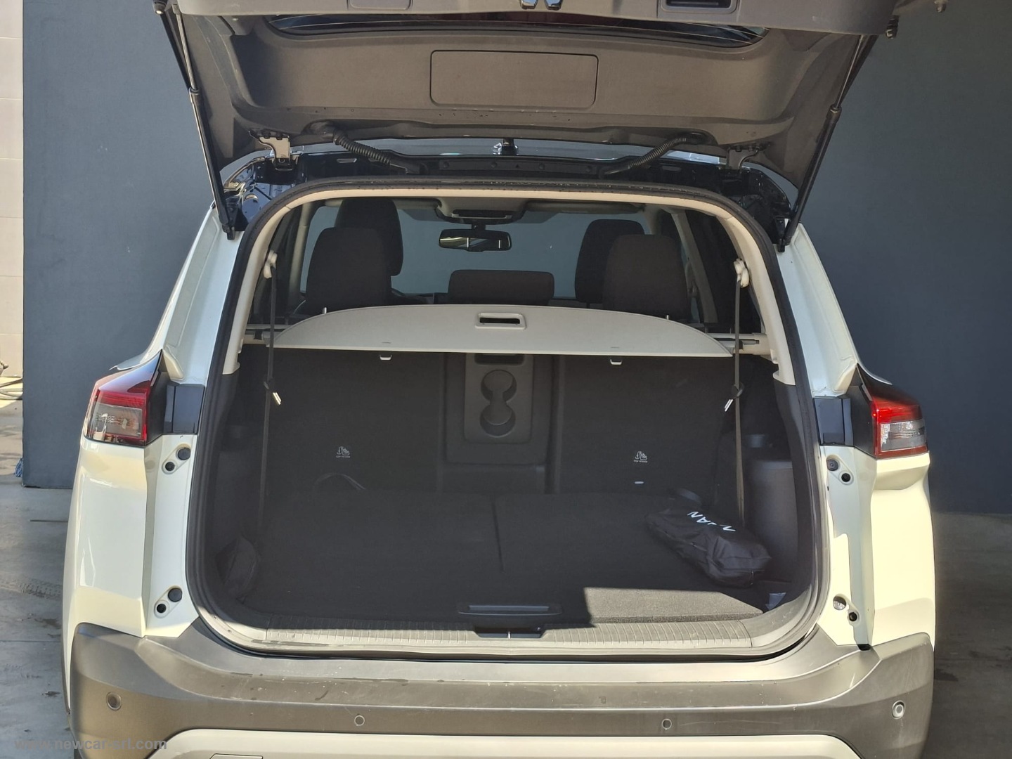 X-Trail e-Power e-4orce 4WD 7p.ti Tekna - immagine 10