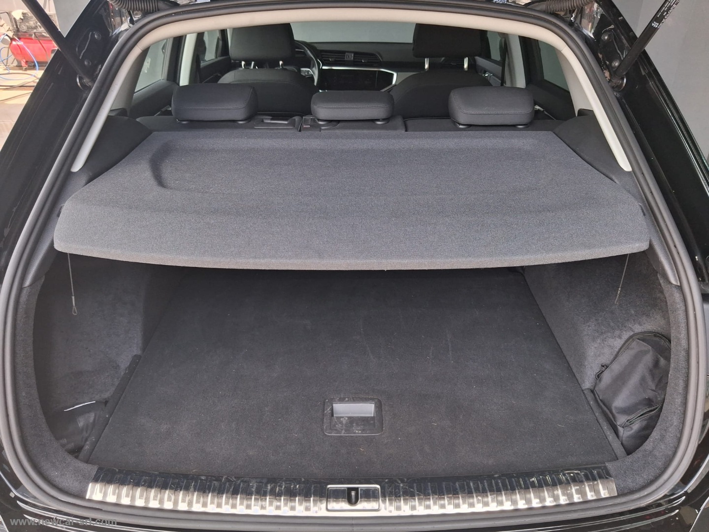Q3 SPB 35 TDI S tronic Identity Black - immagine 10