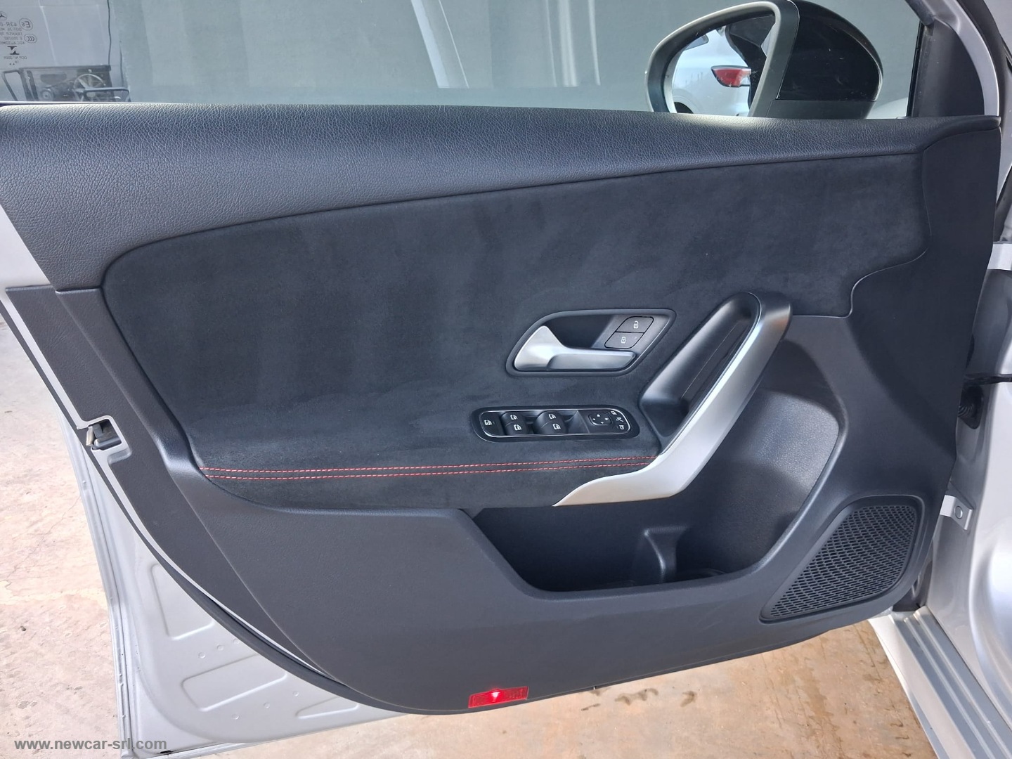 A 200 Automatic Executive - immagine 10