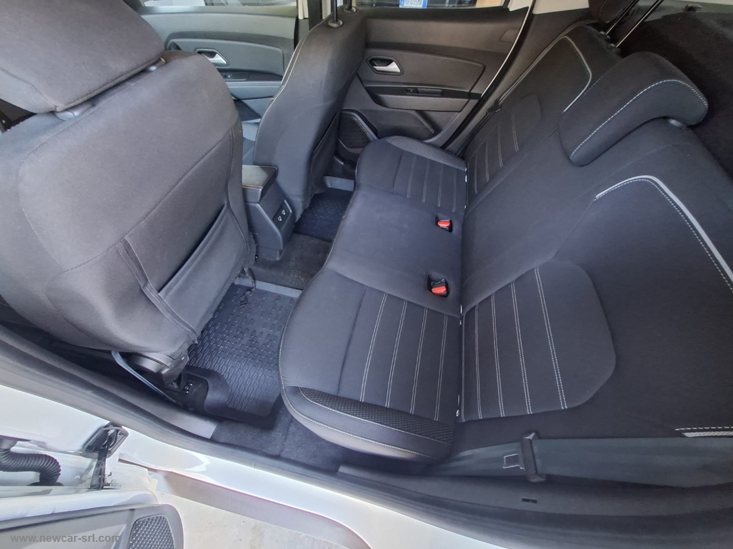 Duster 1.0 TCe GPL 4x2 Extreme - immagine 10