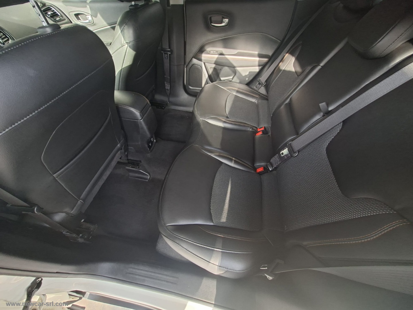 Compass 1.6 Mjt II 2WD Limited - immagine 10