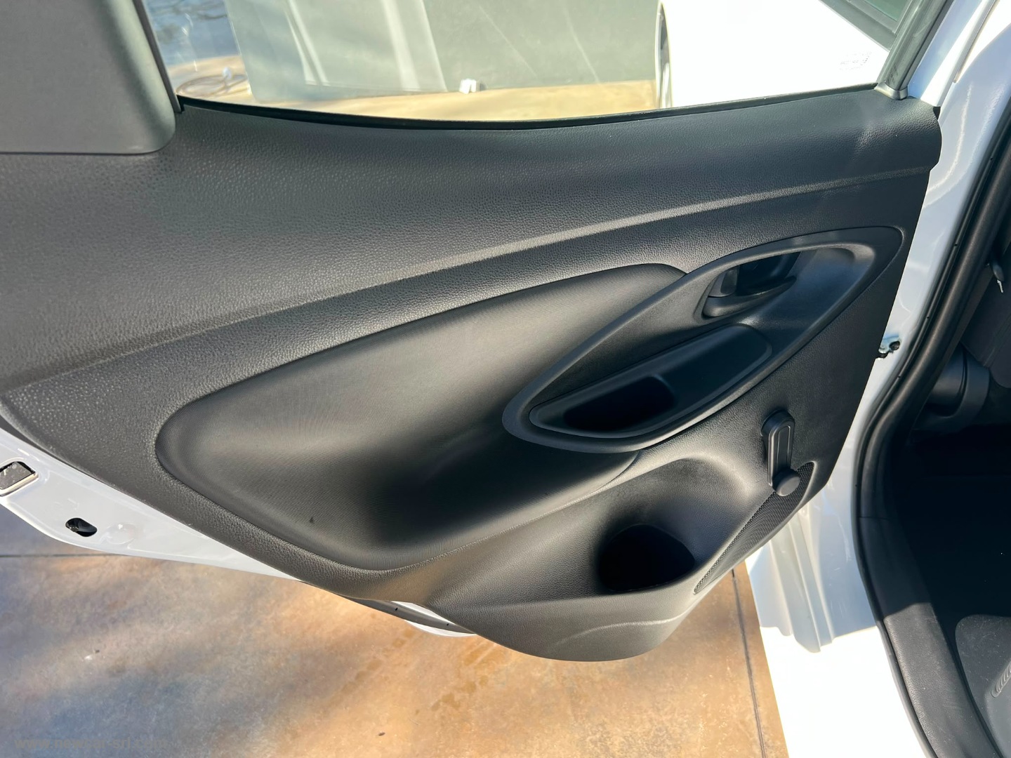 Yaris 1.5 Hybrid 5p. Business - immagine 10