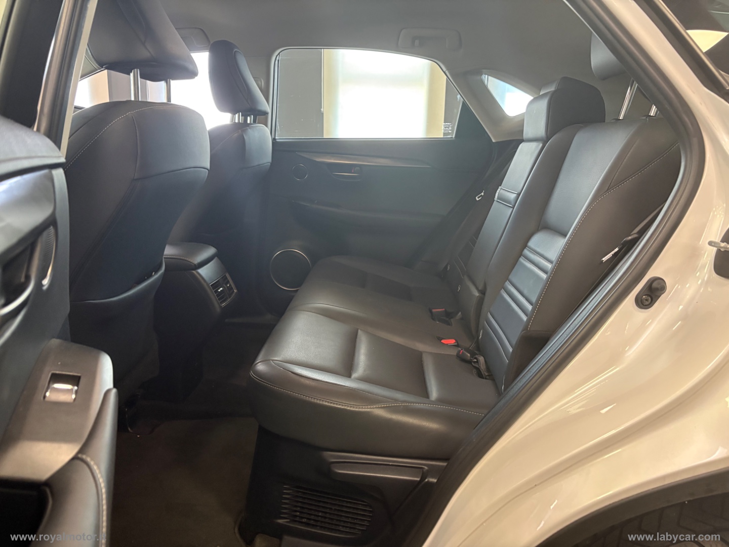 NX 300H Hybrid 4WD Executive - immagine 10