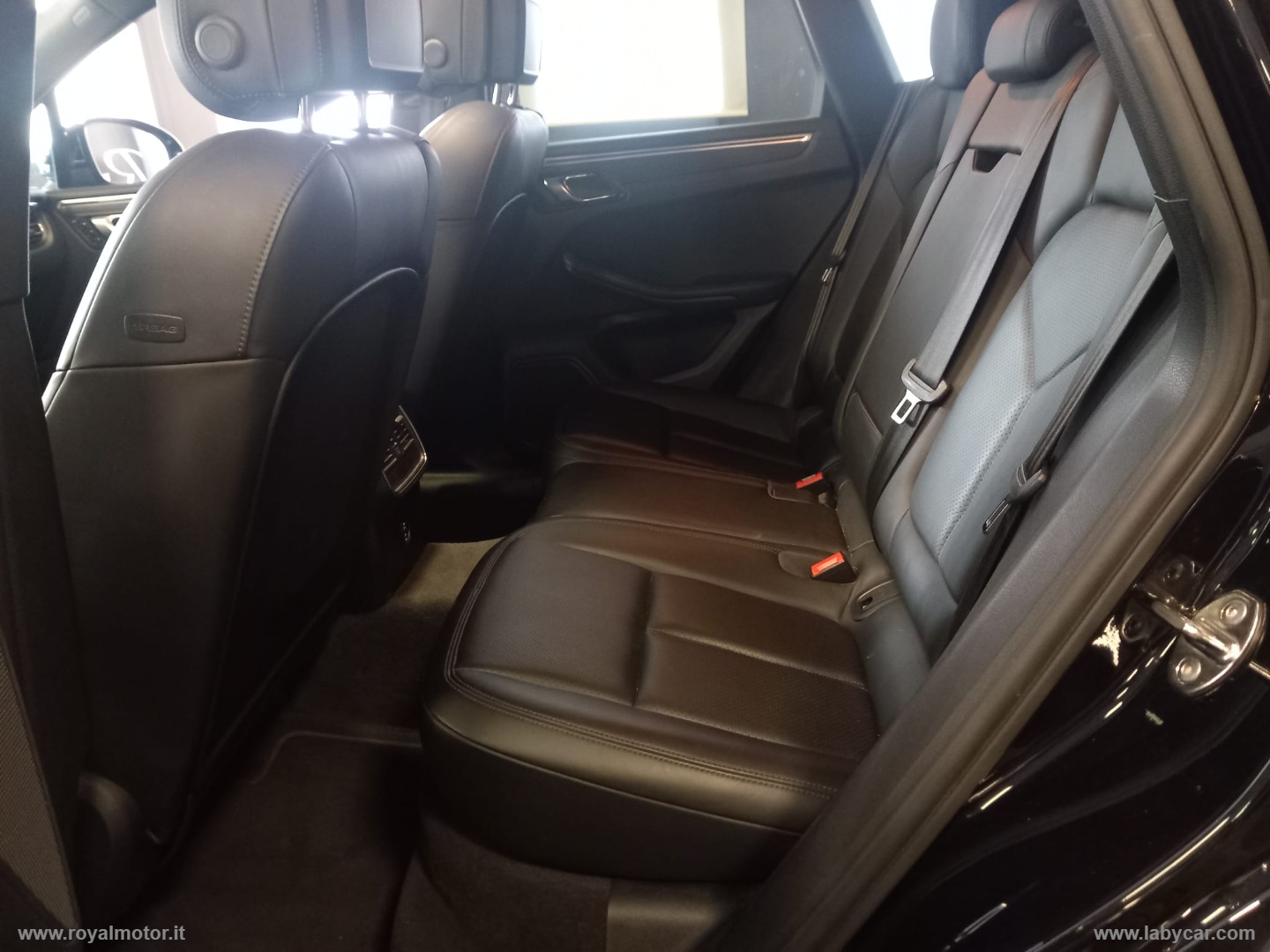 Macan 2.0 TUTTI TAGLIANDI UFFICIALI PORSCHE - immagine 10