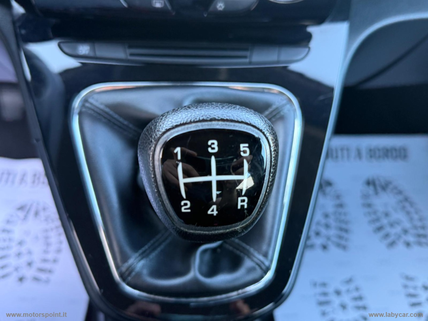 Ypsilon 1.3 MJT 95 CV 5p. S&S Silver - immagine 10