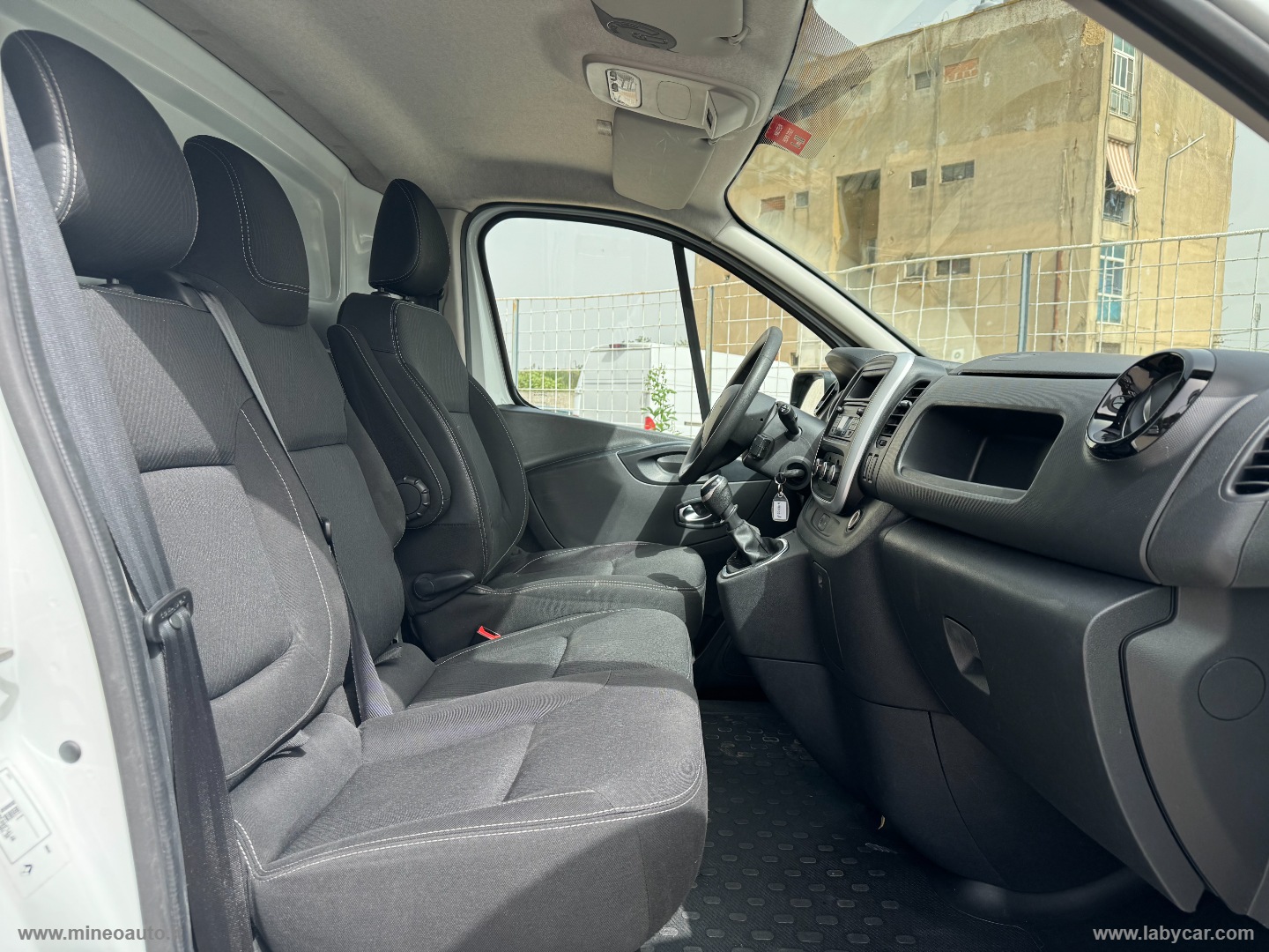 Vivaro 2.0dCi 120CV Furgone Ice anno 2020 - immagine 10