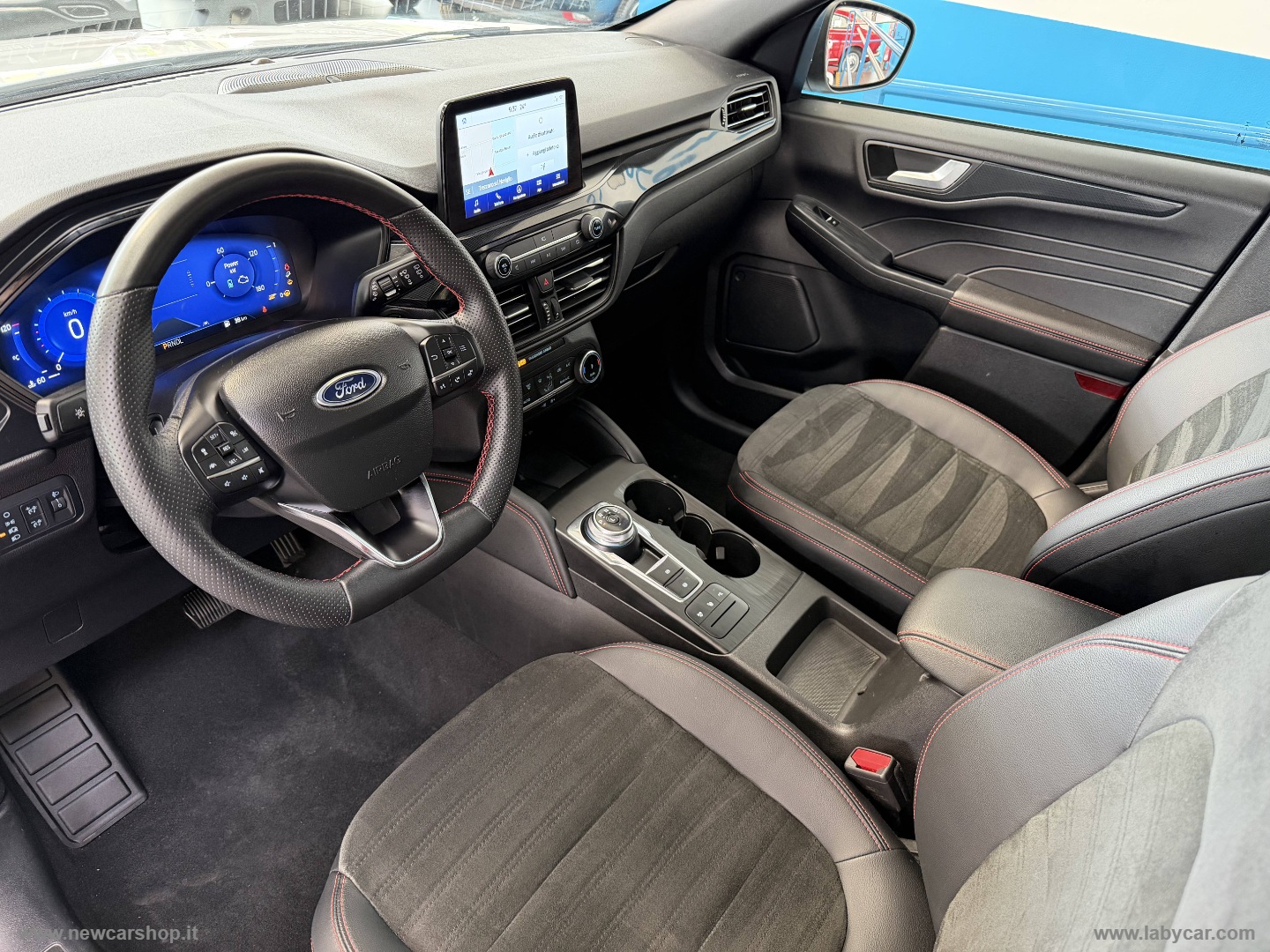 Kuga 2.5 Full Hybrid 190 CVT 2WD ST-Line - immagine 10