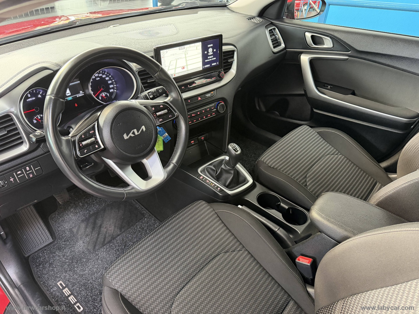 Ceed 1.6 CRDi 136CV SW Business Class NEOPATENTATI - immagine 10