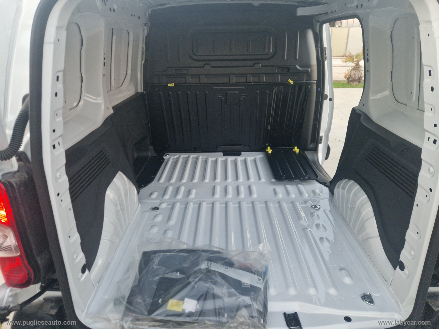 DOBLÒ 1.5 BlueHdi 100CV Van - immagine 10