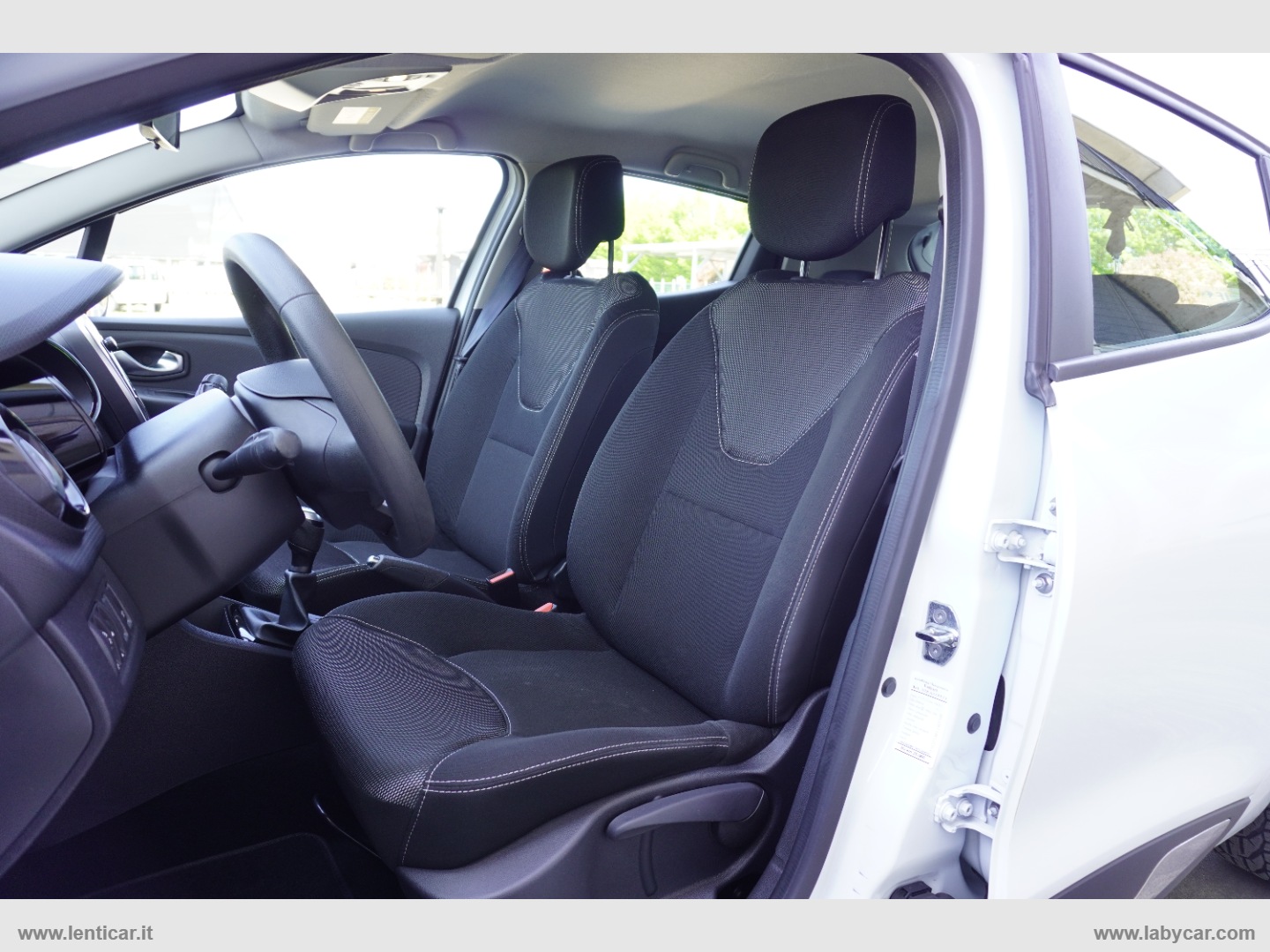 Clio 1.5 dCi 75CV Business N1 Autocarro Iva Detraibile - immagine 10