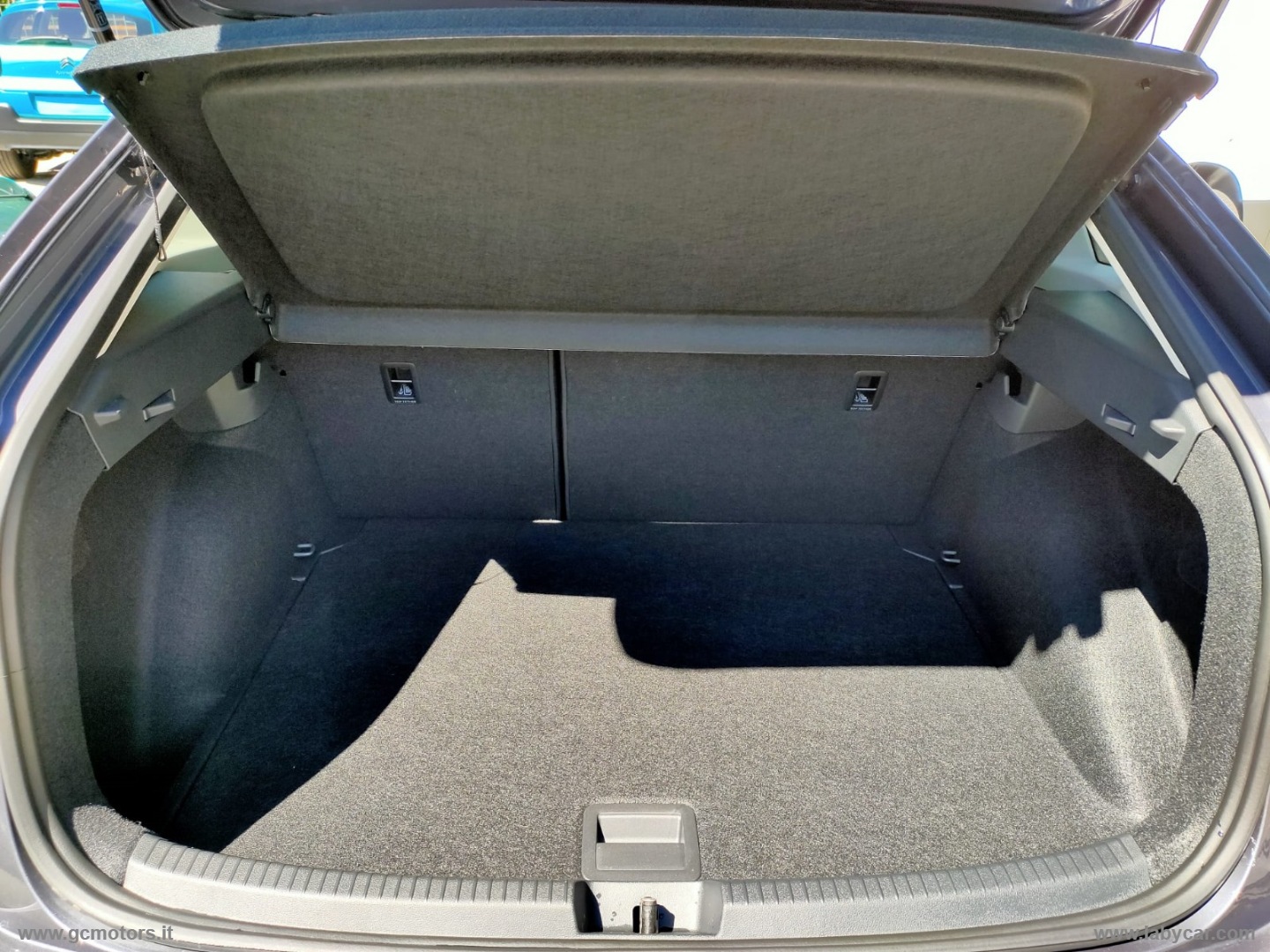 Volkswagen Taigo Taigo 1.0 TSI 115 CV Life - Immagine 10