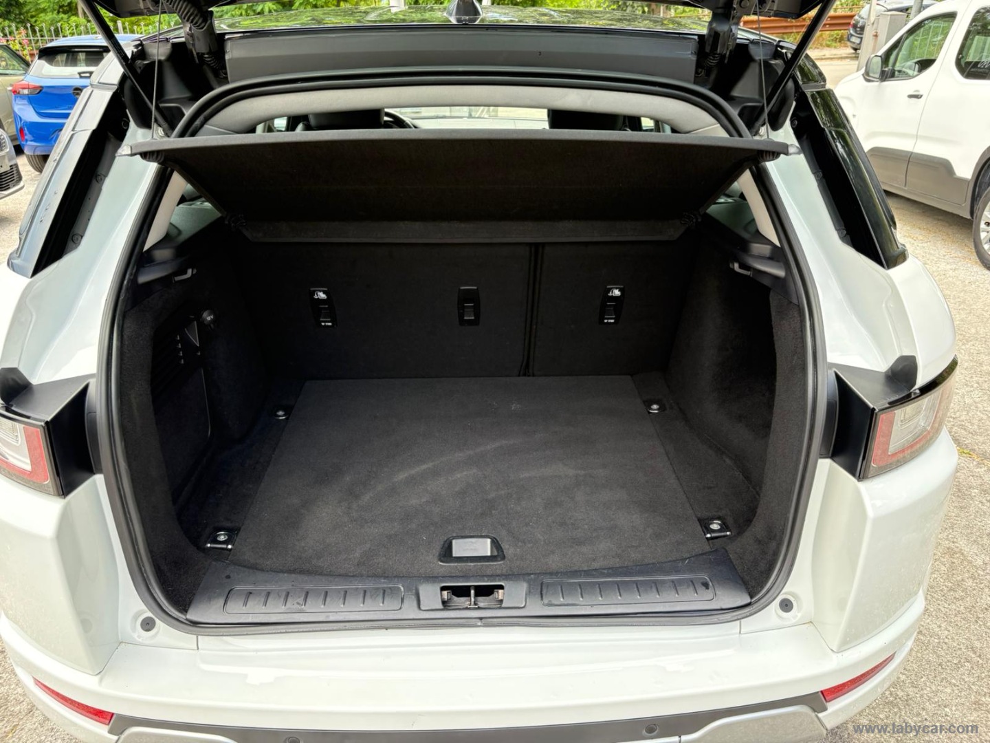 RR Evoque 2.0 TD4 180CV 5p. SE Dynamic MOTORE NUOVO CON GARANZIA 12 MESI - immagine 10