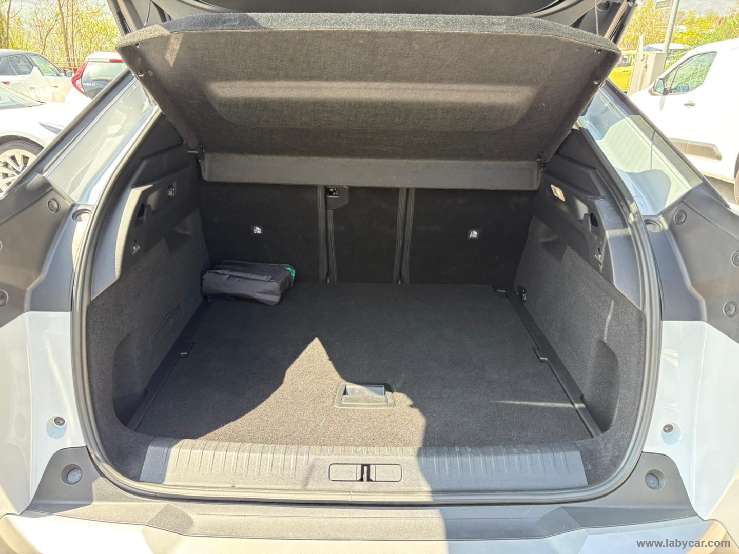 3008 Hybrid 136 e-DCS6 Allure - immagine 10