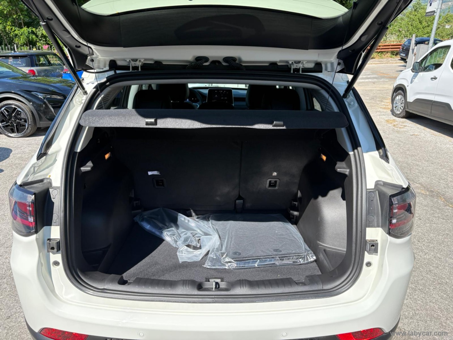 Jeep Compass 1.3 T4 2WD Night Eagle - Immagine 10
