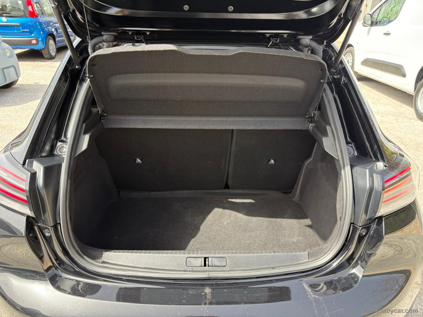 208 PureTech 100 S&S 5p. Allure - immagine 10