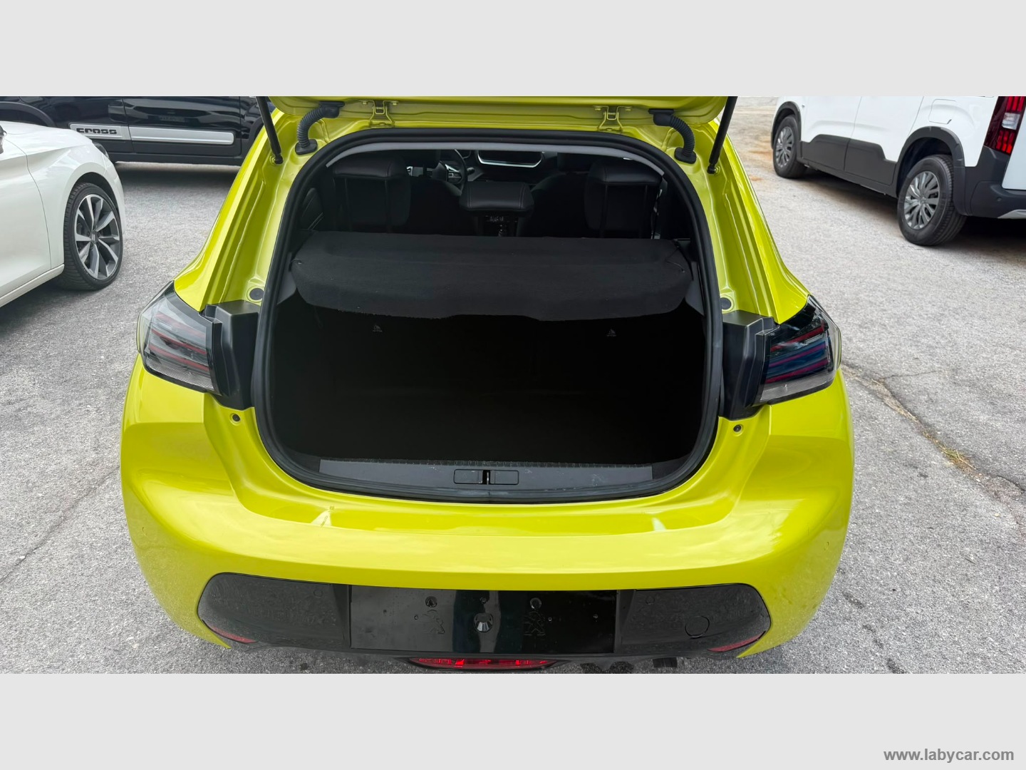 Peugeot 208 PureTech 100 S&S 5p. Allure - Immagine 10