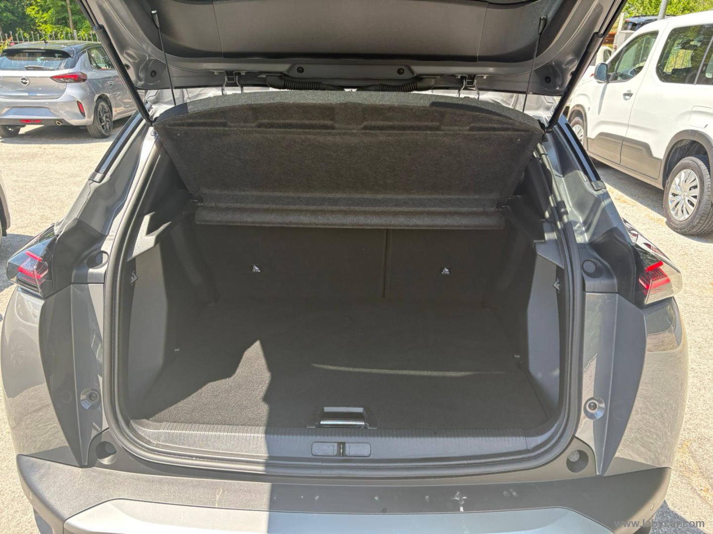 Peugeot 2008 PureTech 100 S&S Allure - Immagine 10