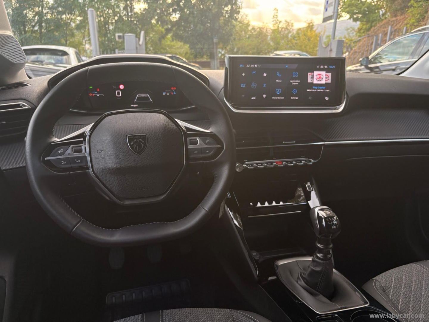 Peugeot 208 PureTech 100 S&S 5p. Allure - Immagine 10