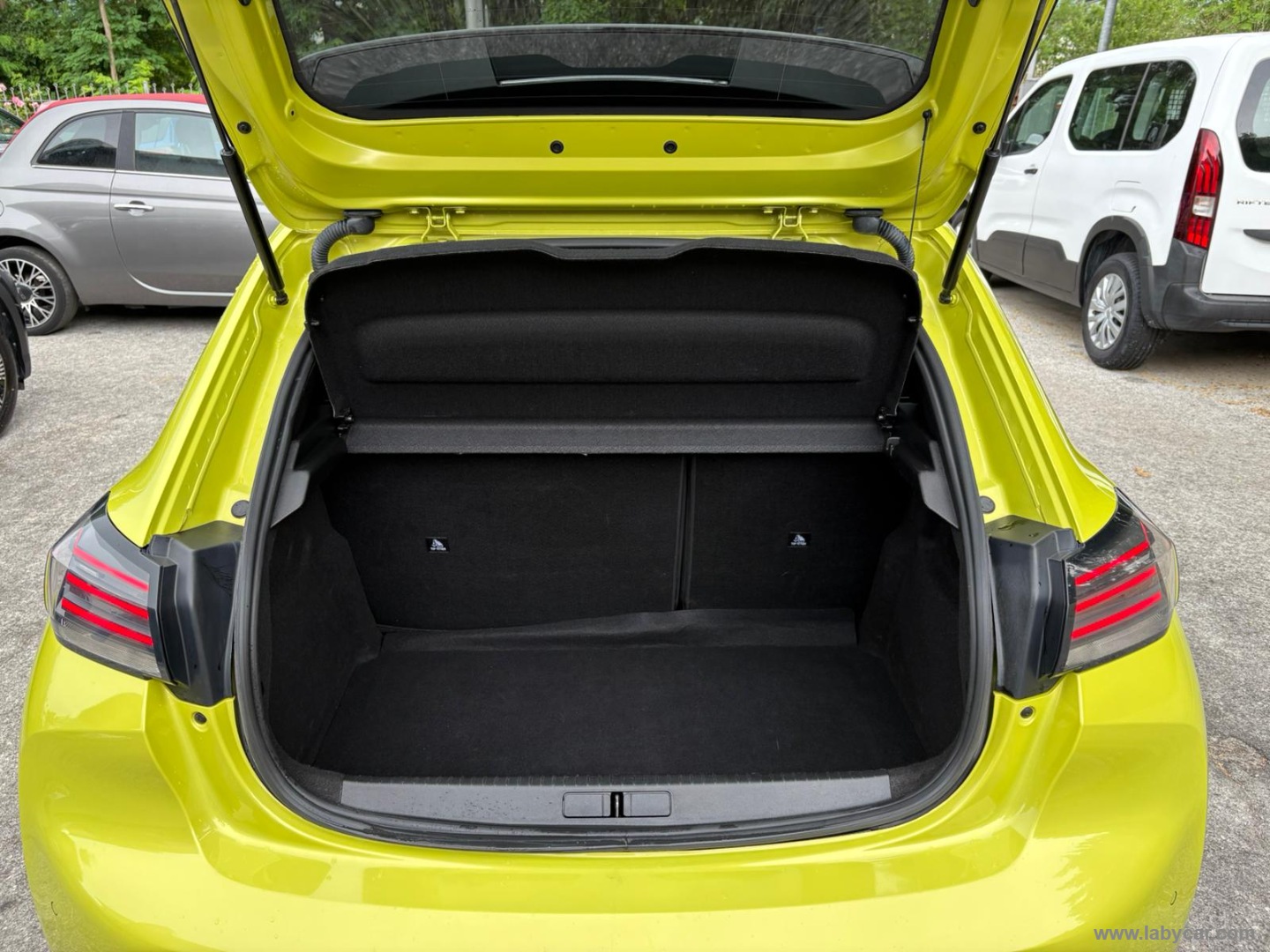 Peugeot 208 PureTech 100 S&S 5p. Allure - Immagine 10
