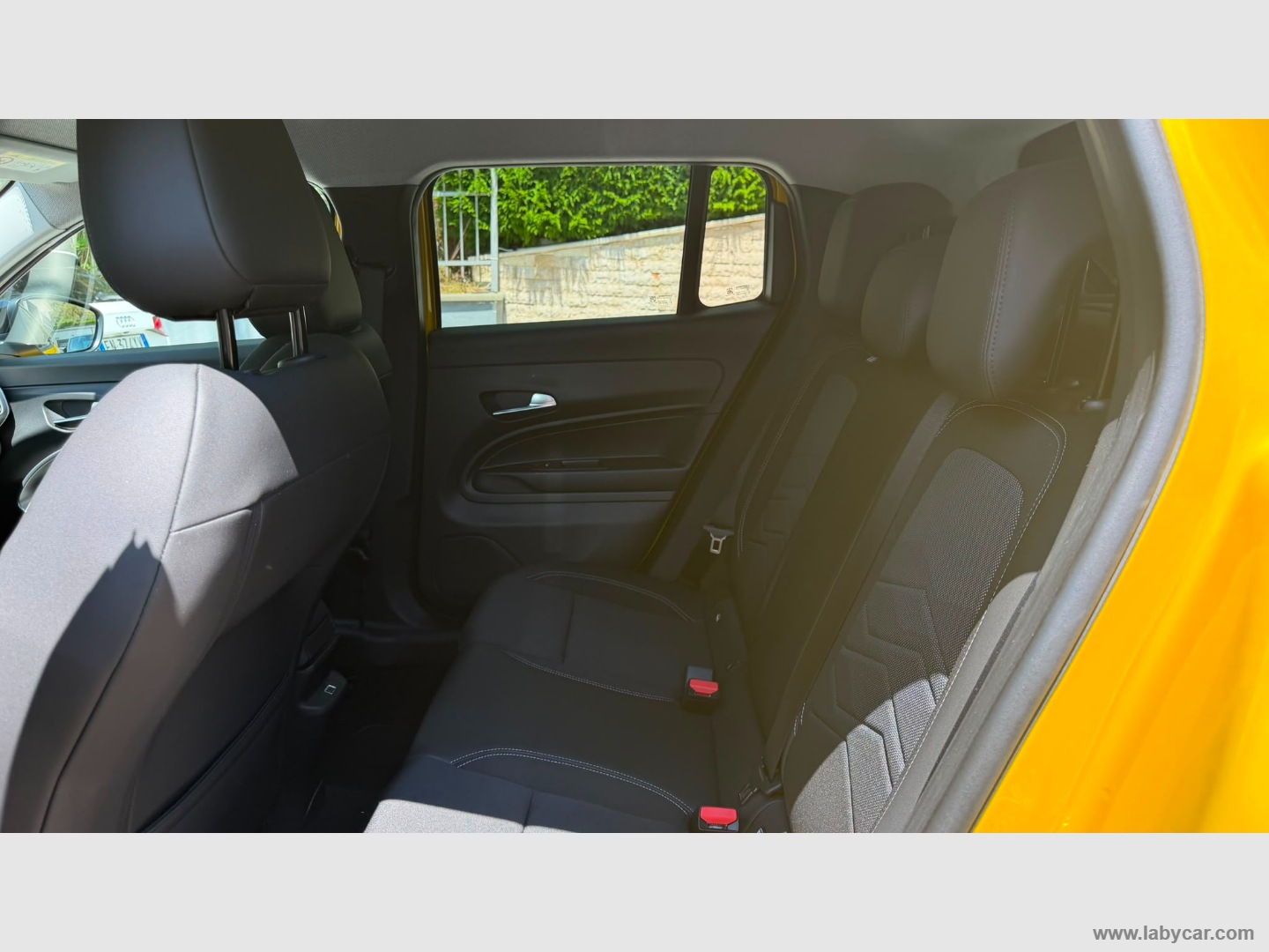 Jeep Avenger 1.2 Turbo Summit - Immagine 10