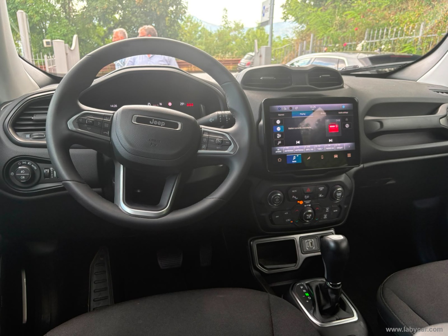 Jeep Renegade 1.5 T4 MHEV Summit - Immagine 10