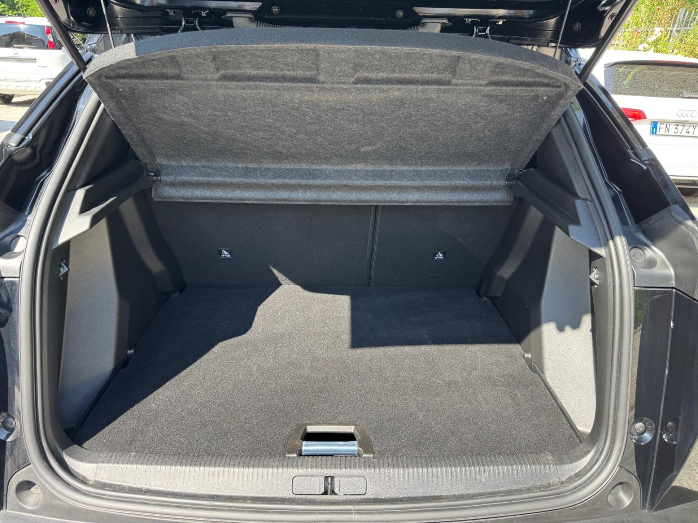 Peugeot 2008 PureTech 130 S&S EAT8 Allure - Immagine 10