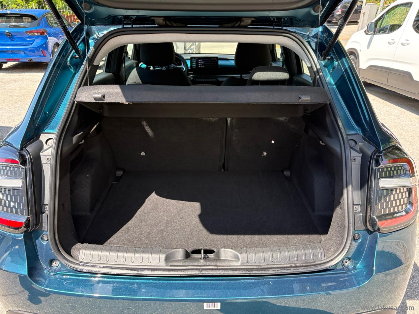 Fiat 600 Hybrid 145 CV DCT MHEV Icon - Immagine 10