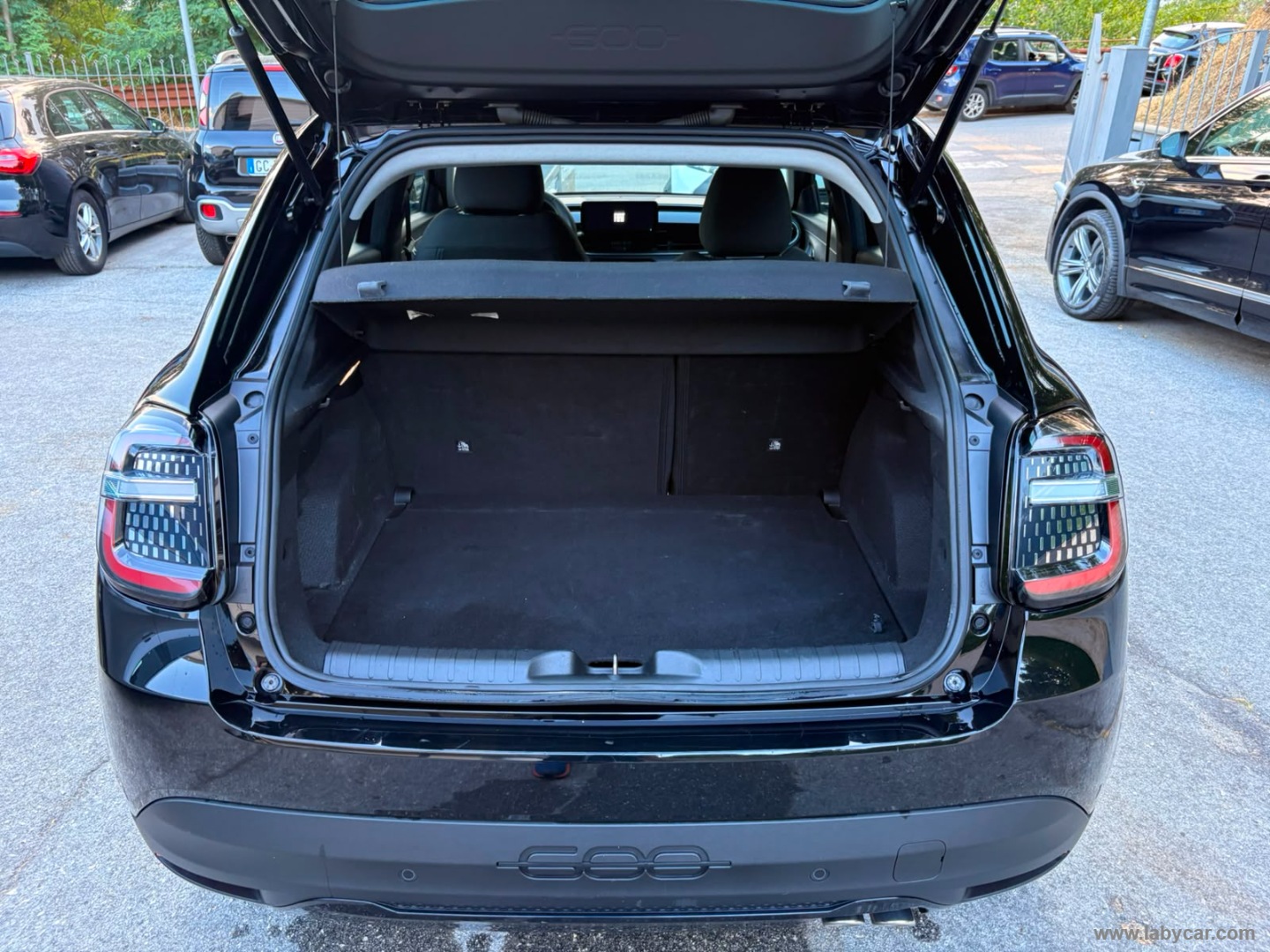 Fiat 600 Hybrid 145 CV DCT MHEV Icon - Immagine 10