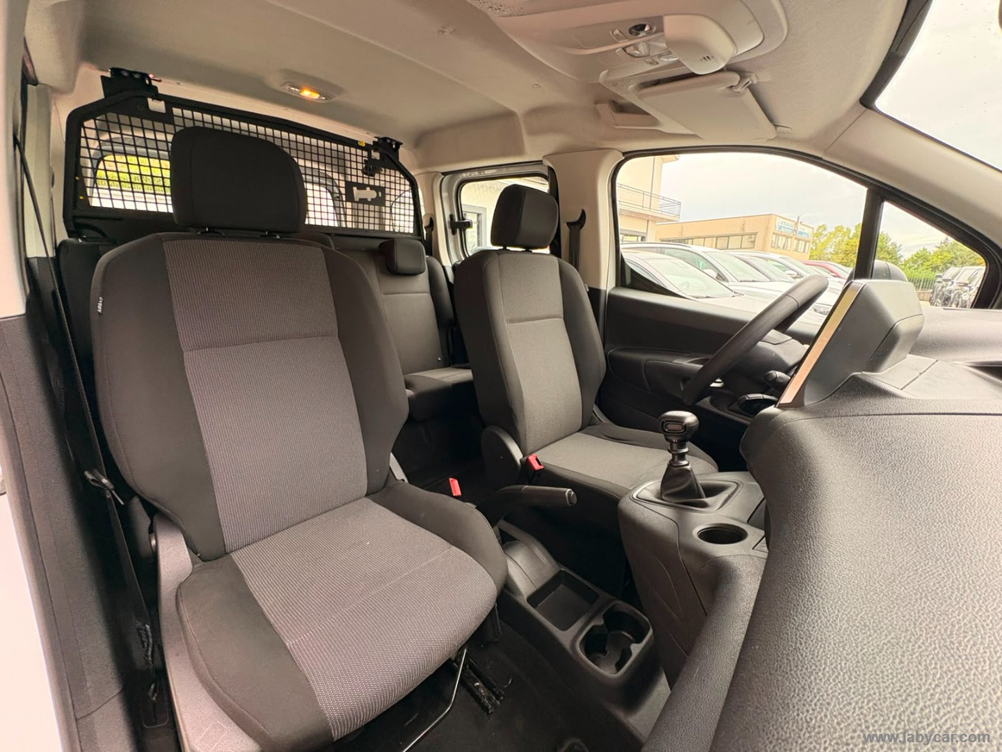 Citroën BERLINGO BlueHDi 100 S&S Combi Live - Immagine 10