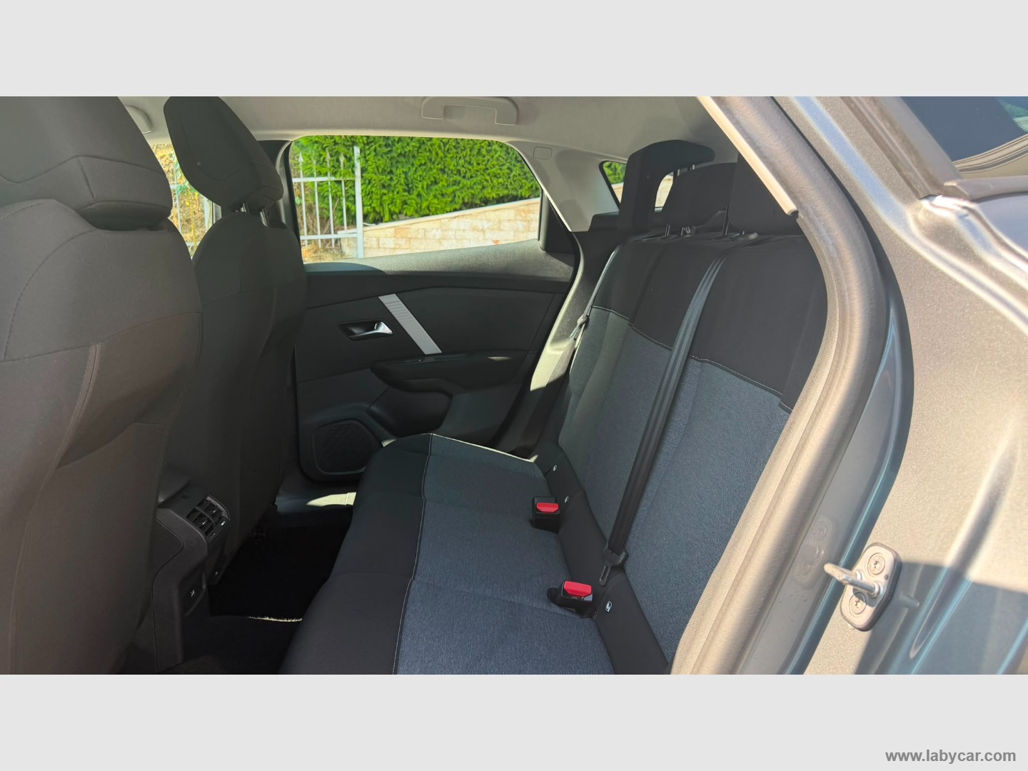 Citroën C4 Hybrid 110 e-DCS6 You - Immagine 10