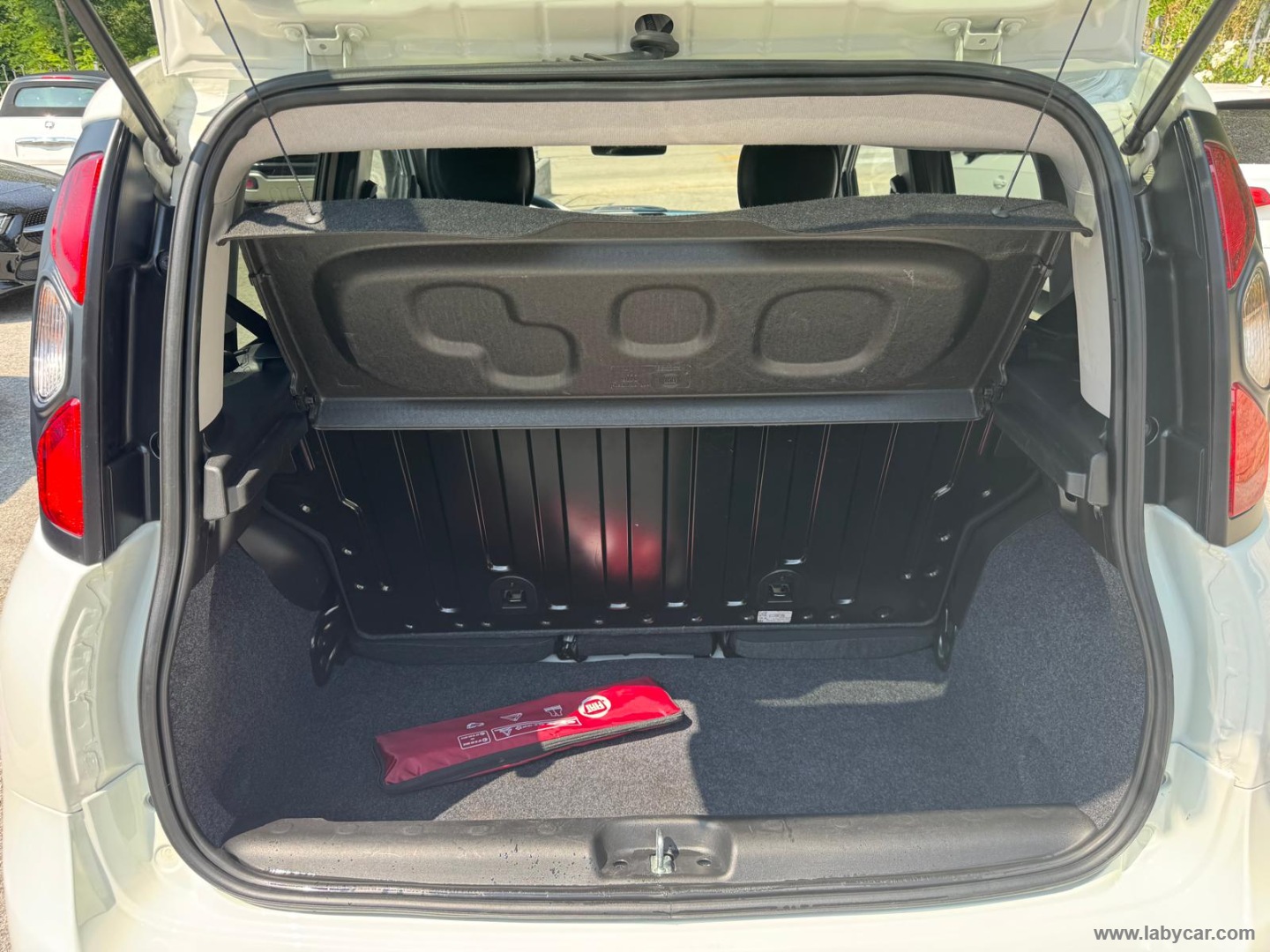 Fiat Panda 1.0 FireFly S&S Hybrid Pandina - Immagine 10