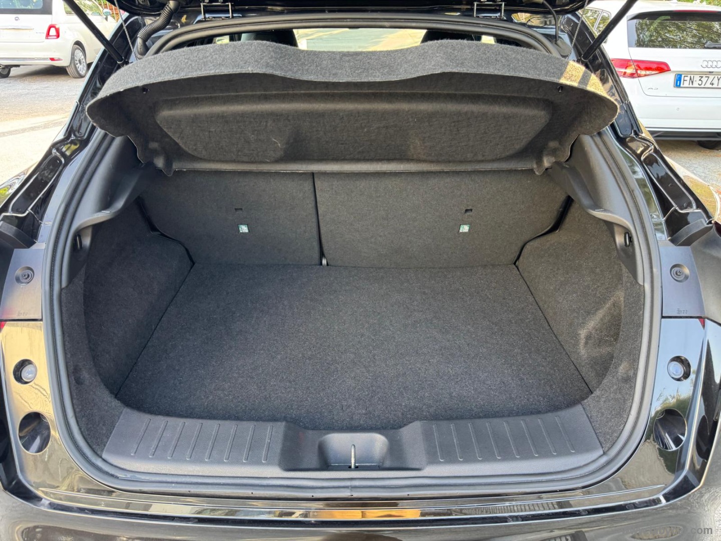 Nissan Juke 1.6 HEV N-Connecta - Immagine 10