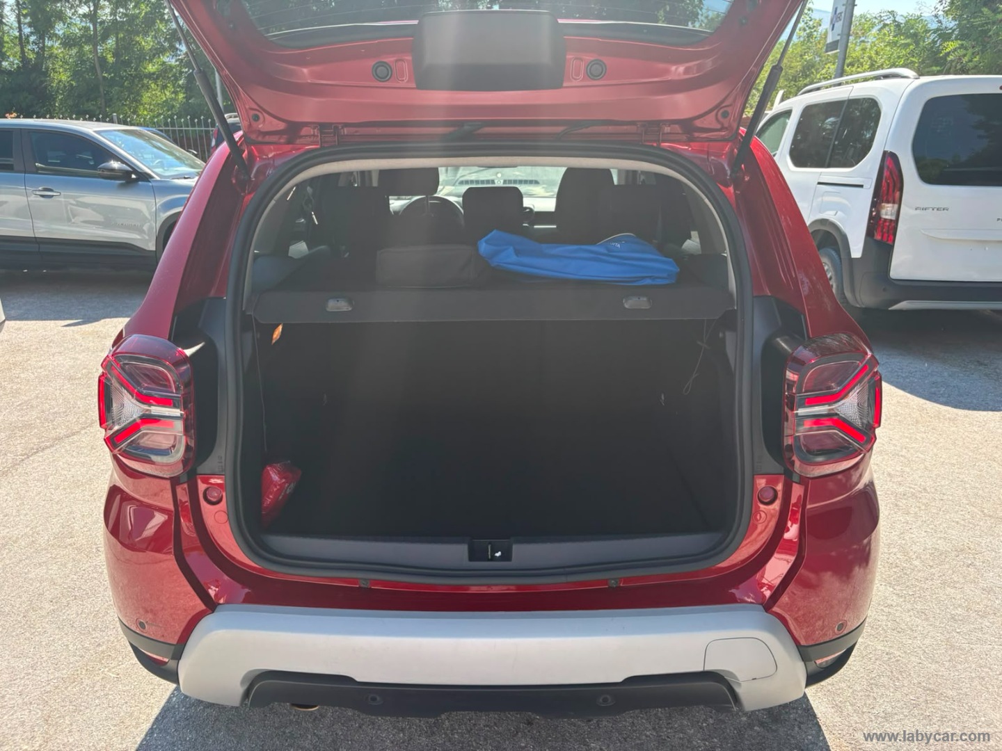 Dacia Duster 1.0 TCe GPL 4x2 Prestige - Immagine 10