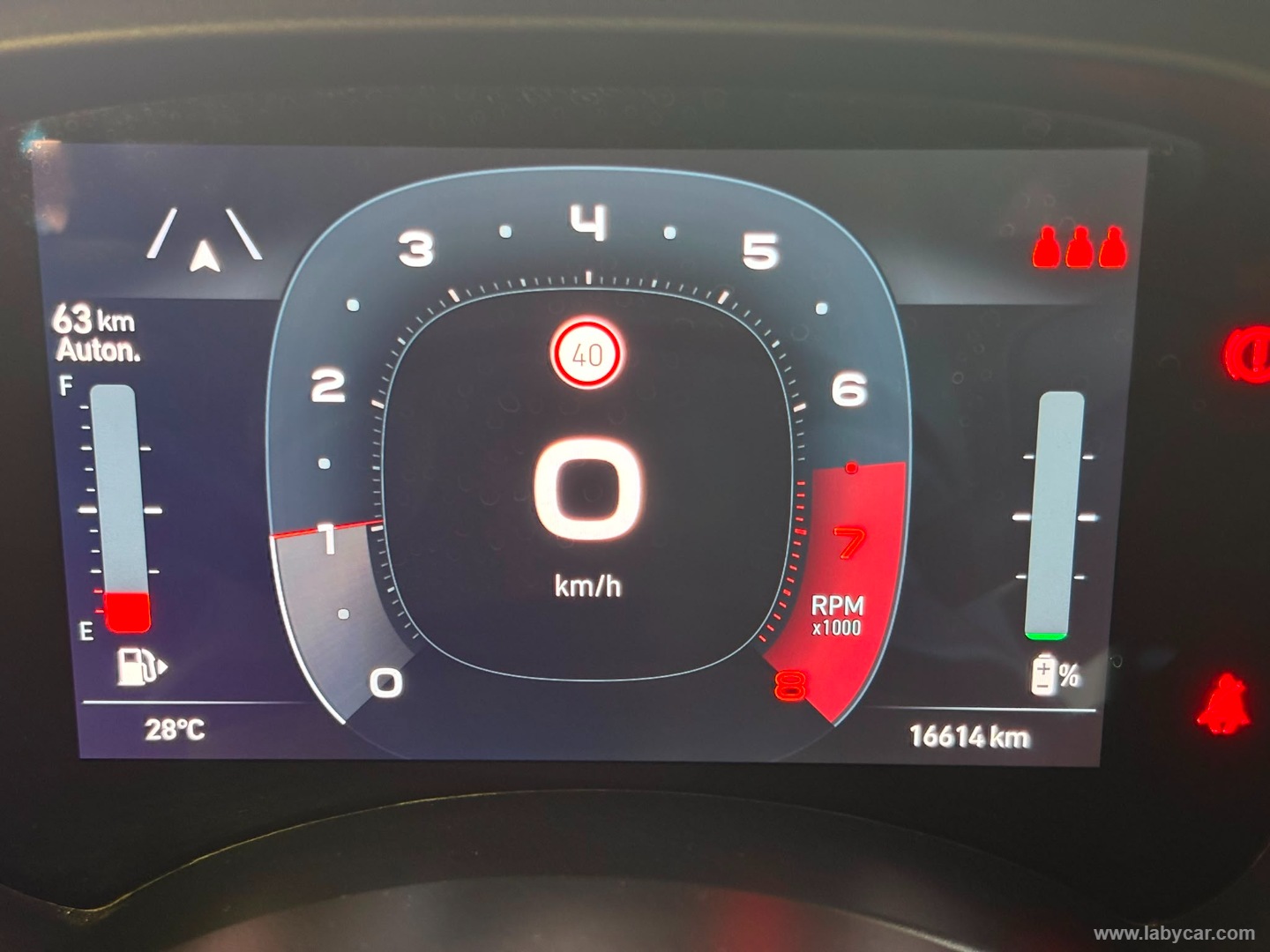 Fiat Panda 1.0 FireFly S&S Hybrid Pandina - Immagine 10