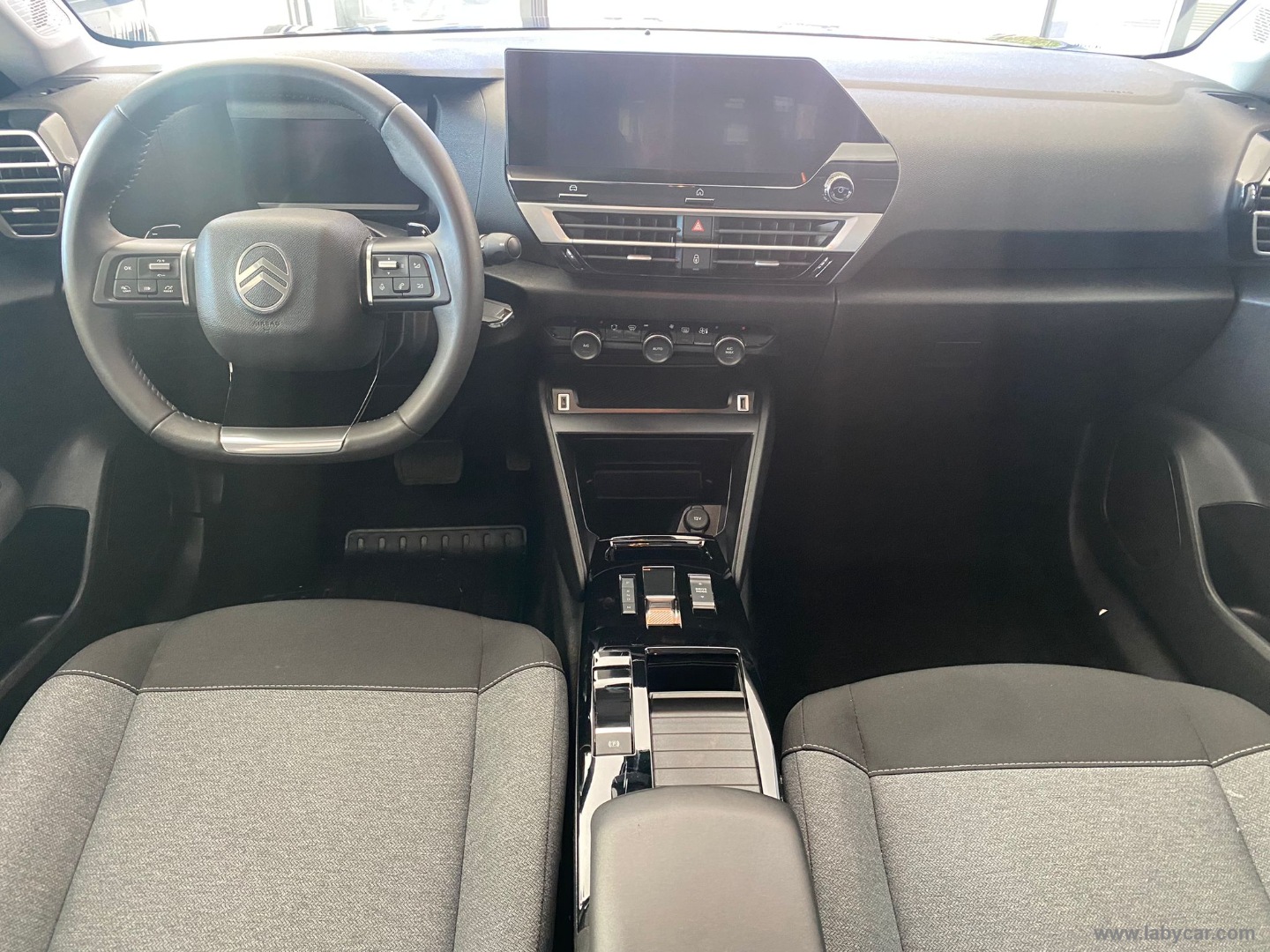 Citroën C4 Hybrid 110 e-DCS6 You - Immagine 10
