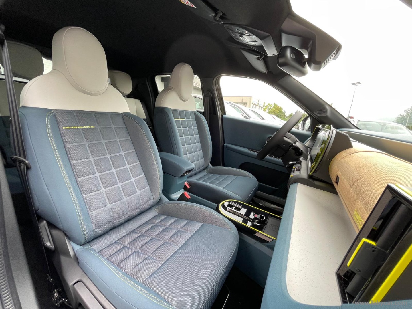 Fiat Grande Panda 1.2 Hybrid 110 S&S La Prima - Immagine 10