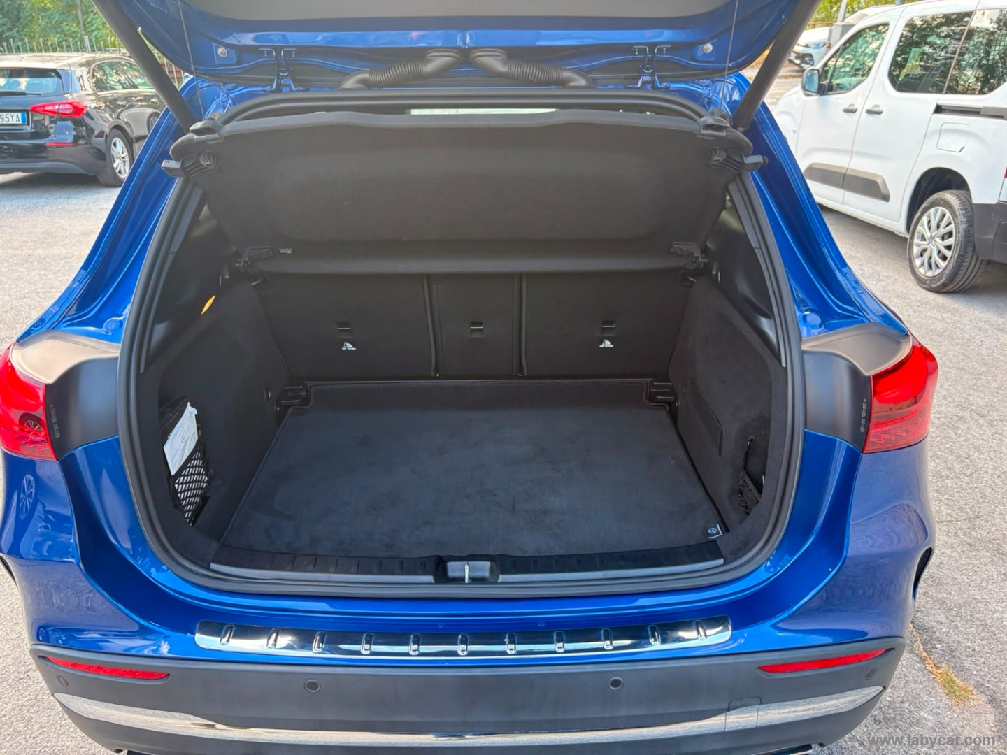 Mercedes-Benz Classe GLA GLA 180 d Automatic AMG Line Adv.Plus - Immagine 10