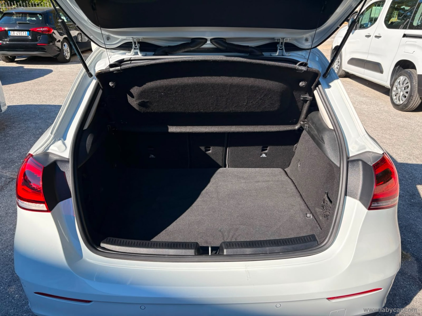 Mercedes-Benz Classe A A 200 d Automatic Premium - Immagine 10