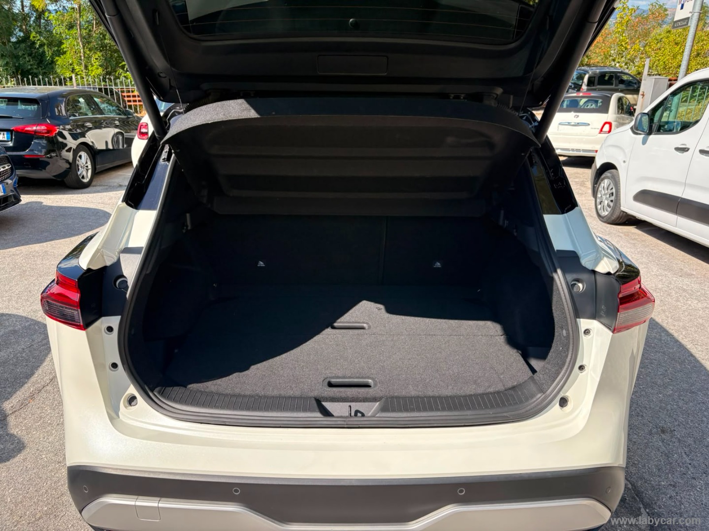 Nissan Qashqai MHEV 158 CV Xtronic Tekna - Immagine 10