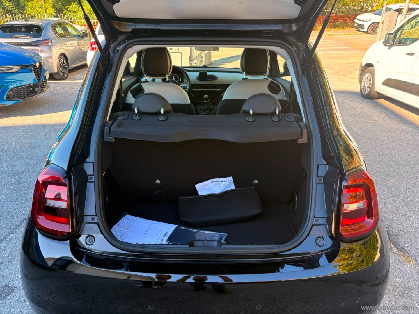 Fiat 500 Berlina Hybrid Pop - Immagine 10