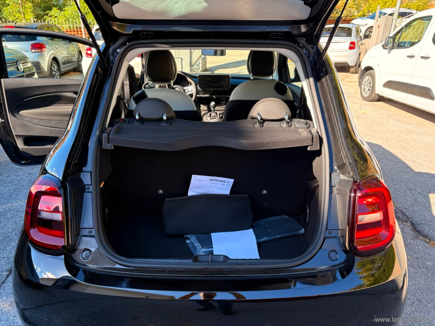 Fiat 500 Berlina Hybrid Icon - Immagine 10