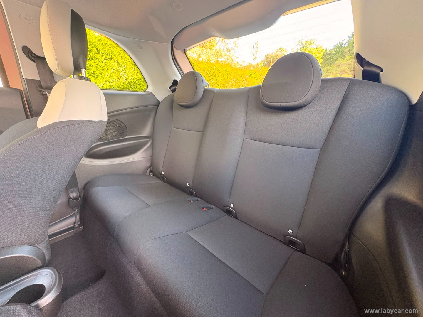Fiat 500 Berlina Hybrid Pop - Immagine 10