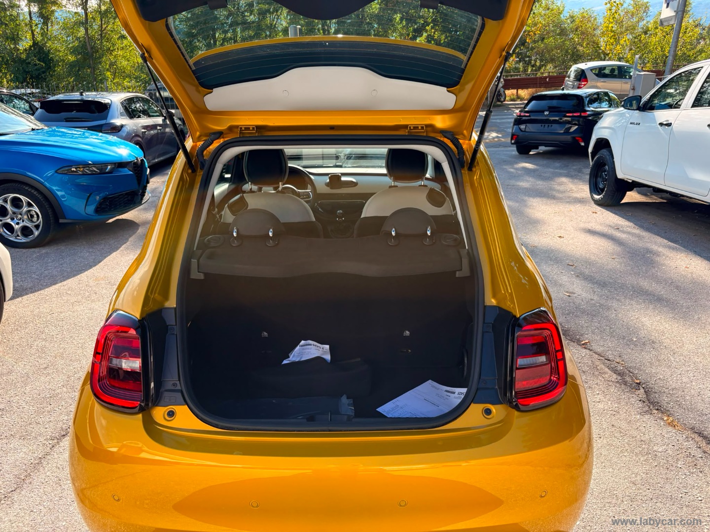 Fiat 500 Berlina Hybrid Pop - Immagine 10