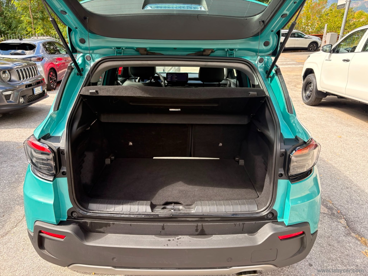 Jeep Avenger 1.2 Turbo Altitude - Immagine 10
