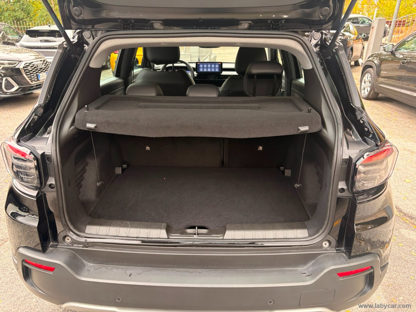 Jeep Avenger 1.2 Turbo Altitude - Immagine 10