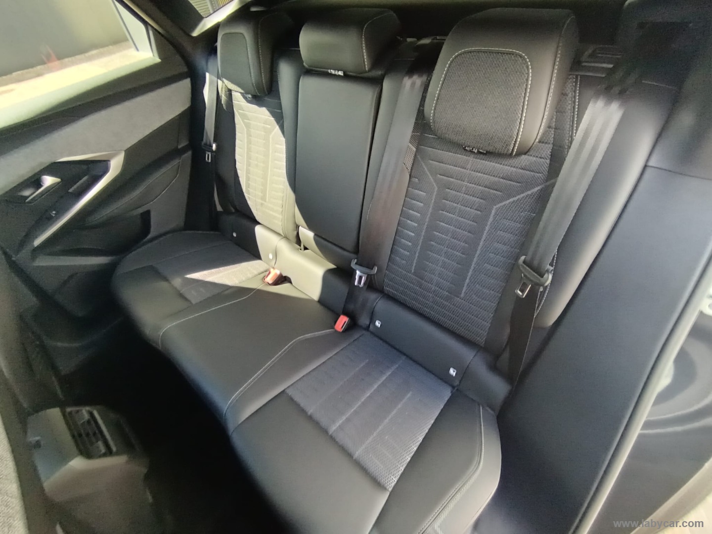 Peugeot 3008 Hybrid 145 e-DCS6 GT - Immagine 10