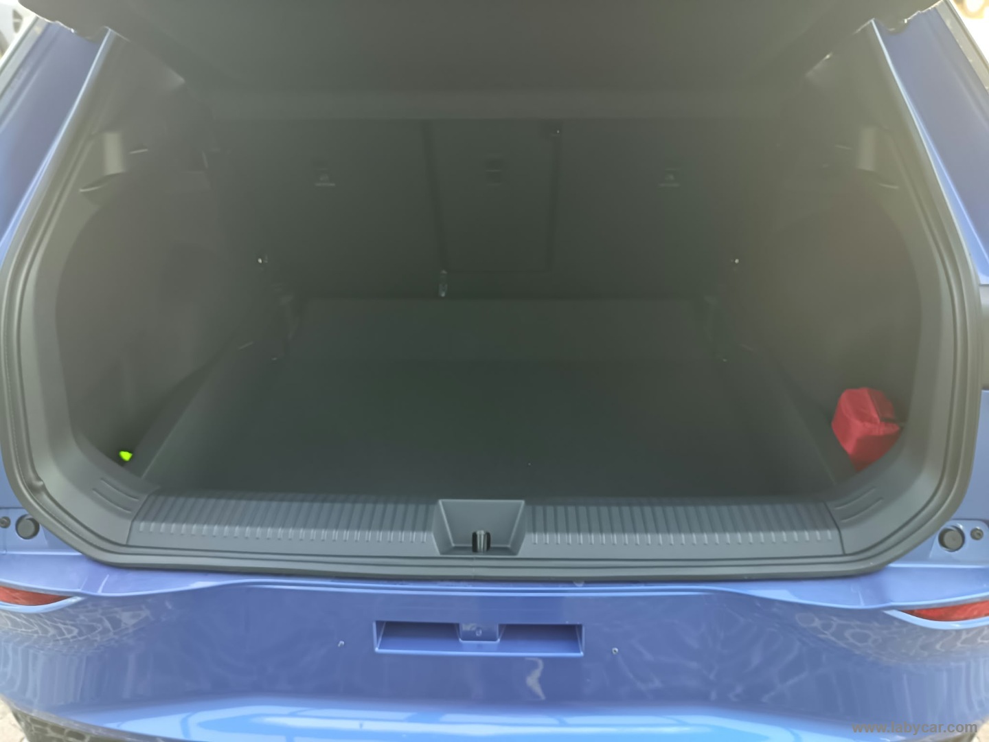 Volkswagen T-Roc 1.5 eTSI ACT 150 CV DSG R-Line - Immagine 10