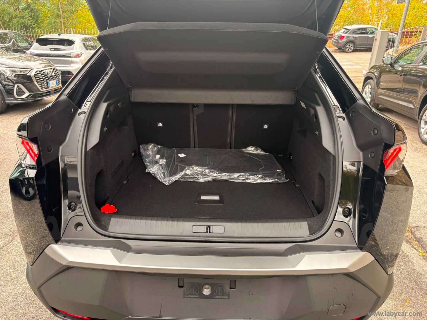 Peugeot 3008 Hybrid 145 e-DCS6 GT - Immagine 10